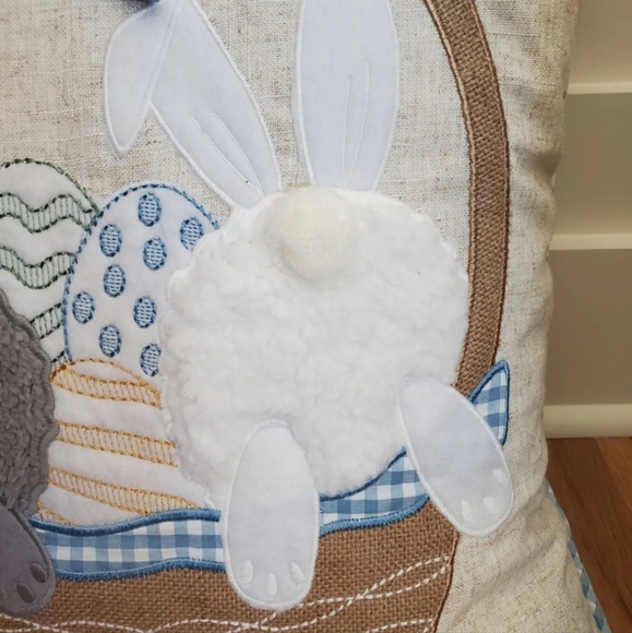 Gorgeous Bunny Pillow-NWT - Picture 3 of 5